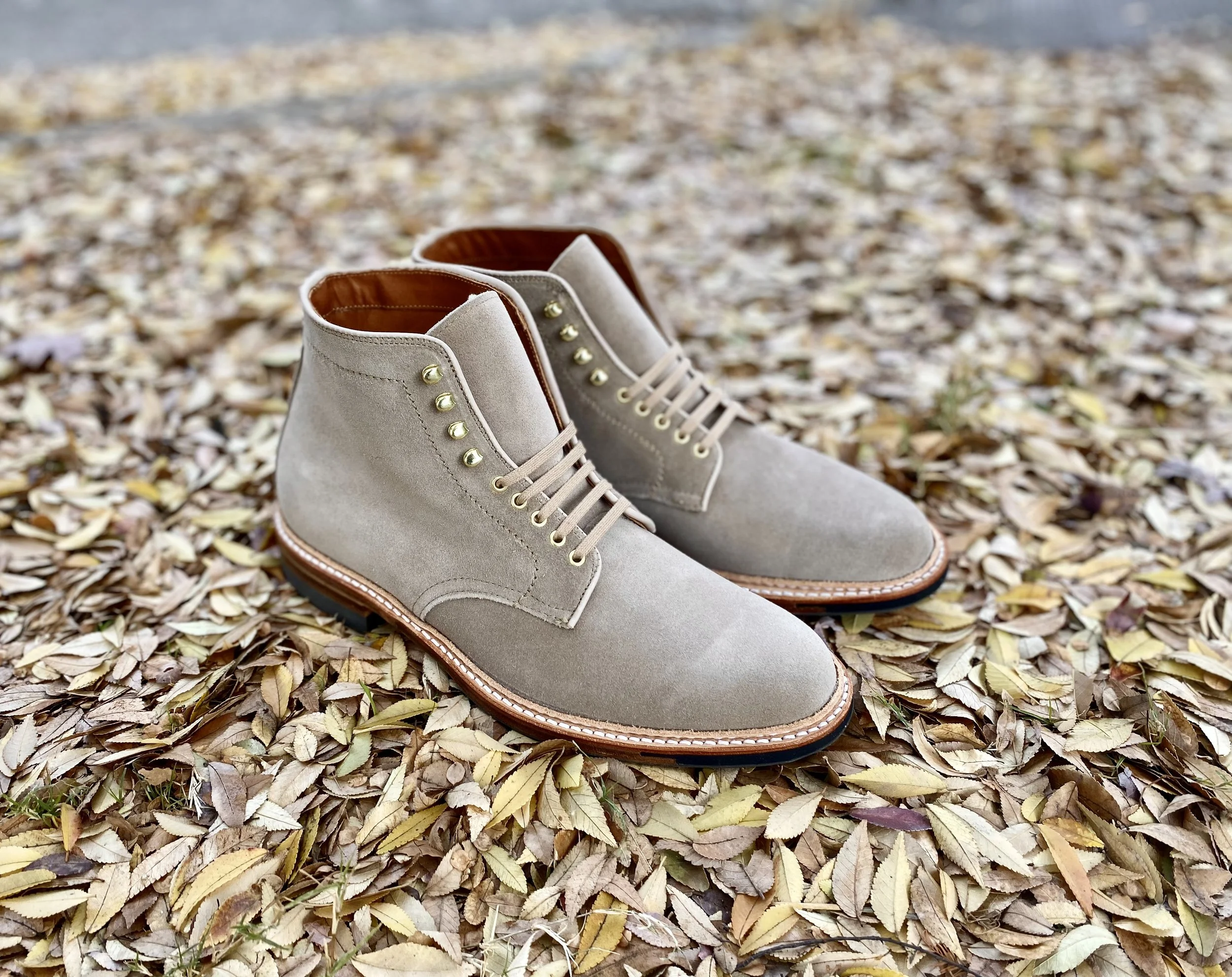 Alden round top toe boot